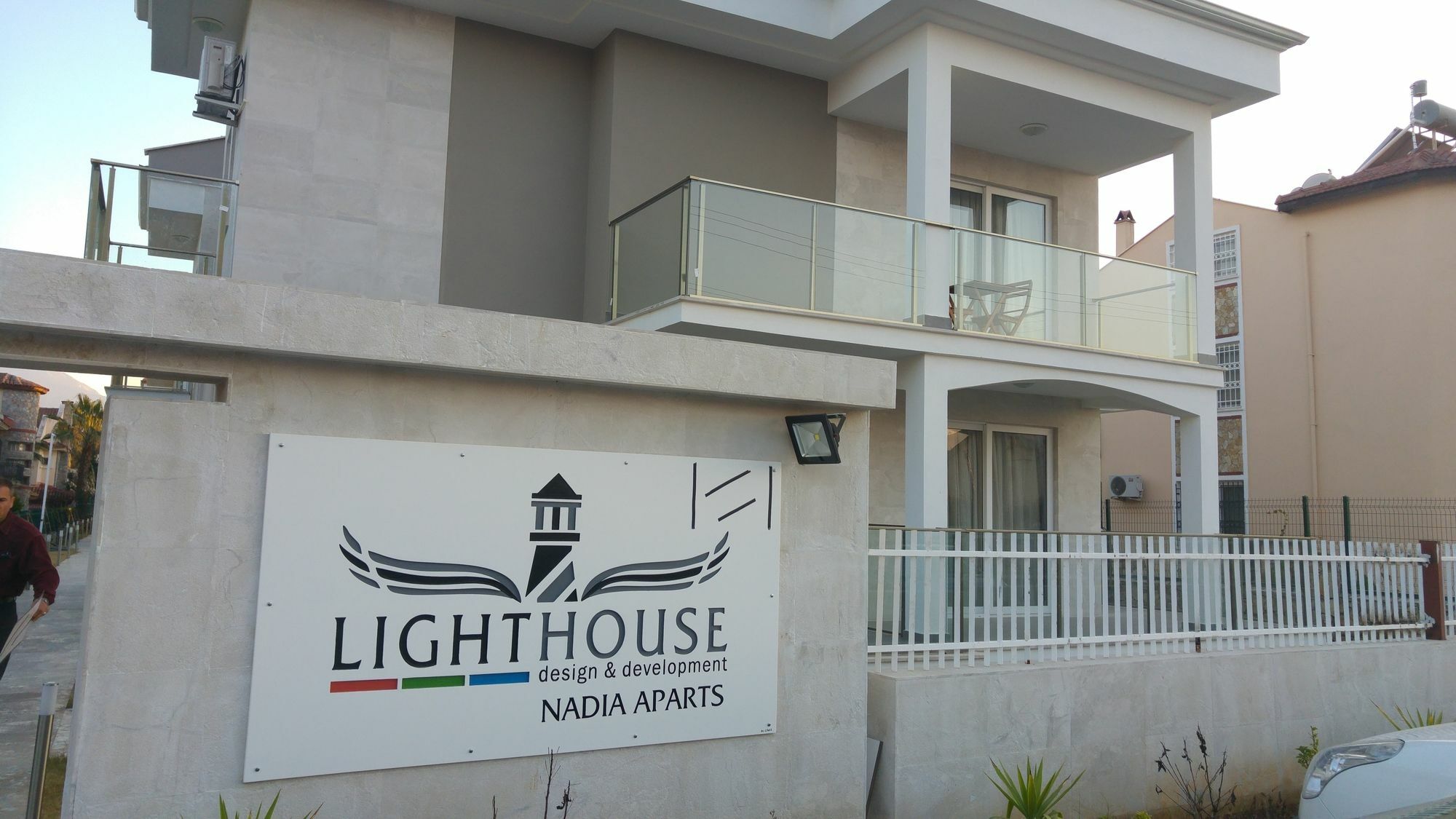 Апартаменти Lighthouse Nadia Aparts *